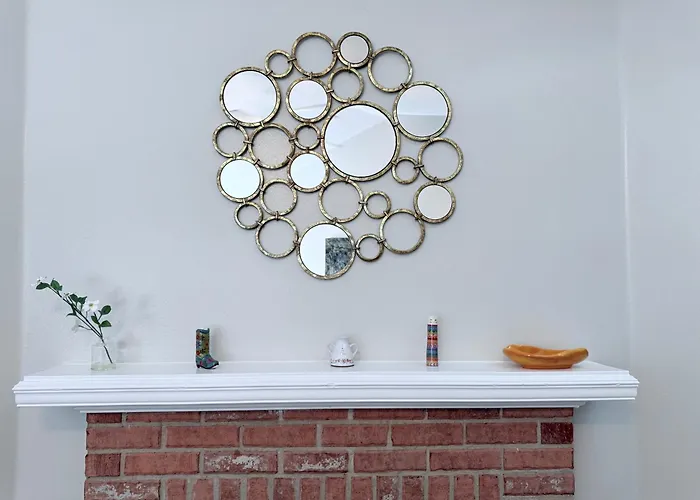 Pristine Elegance Meets Chic Charm!
